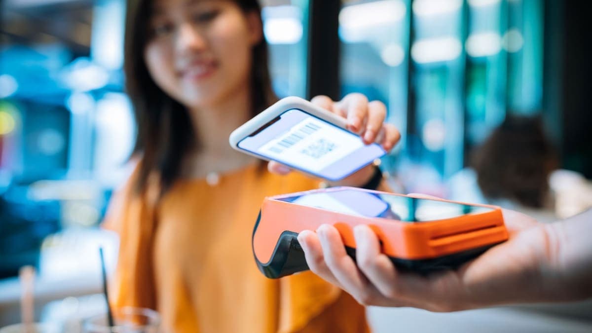 Cashless Britain Debate: SMEs Caught in the Middle as Labour Calls for Stronger Payment Infrastructure