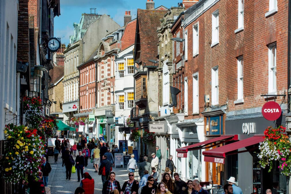 Government Overhauls Licensing Rules in Bid to Revive High Streets
