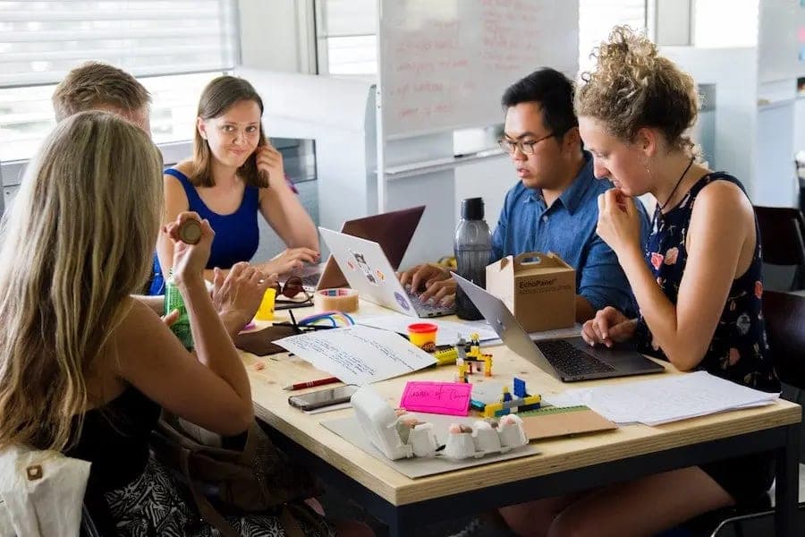 How SMEs Can Compete With Big Corporations Using Niche Markets