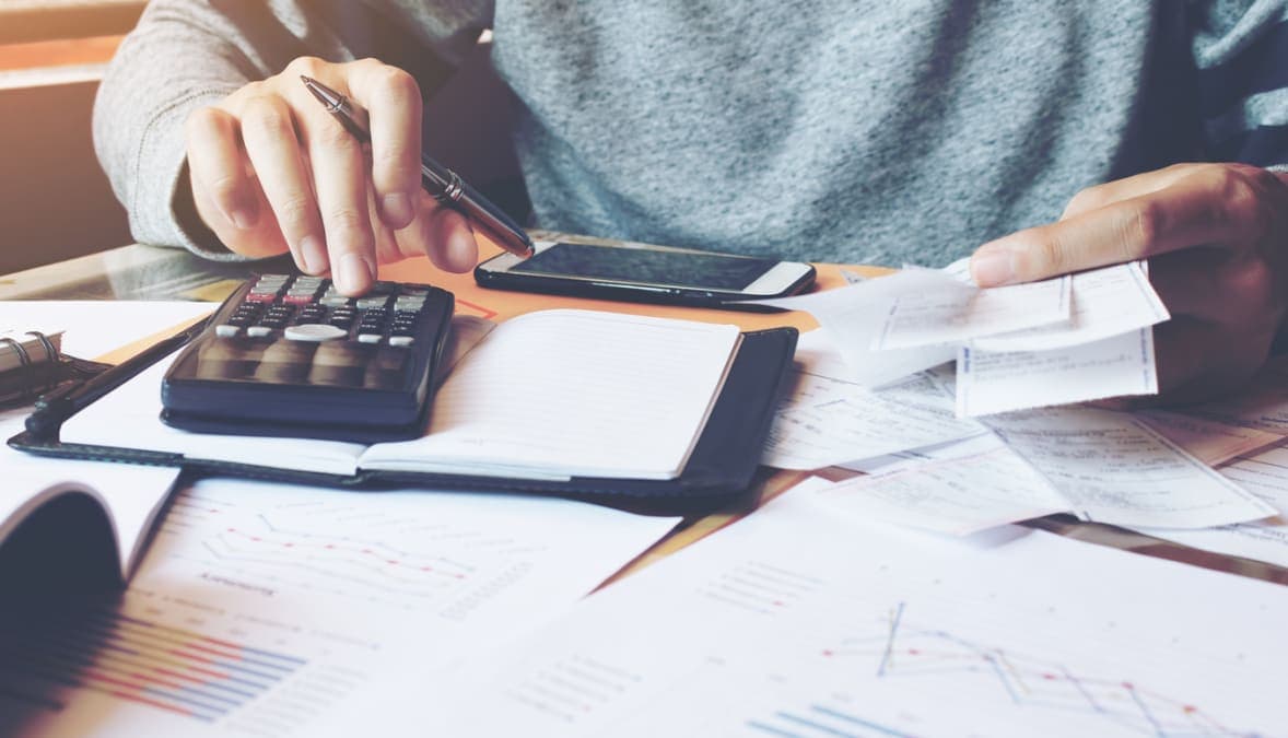Hiring Freezes Spread Across UK SMEs as Cost Pressures Persist